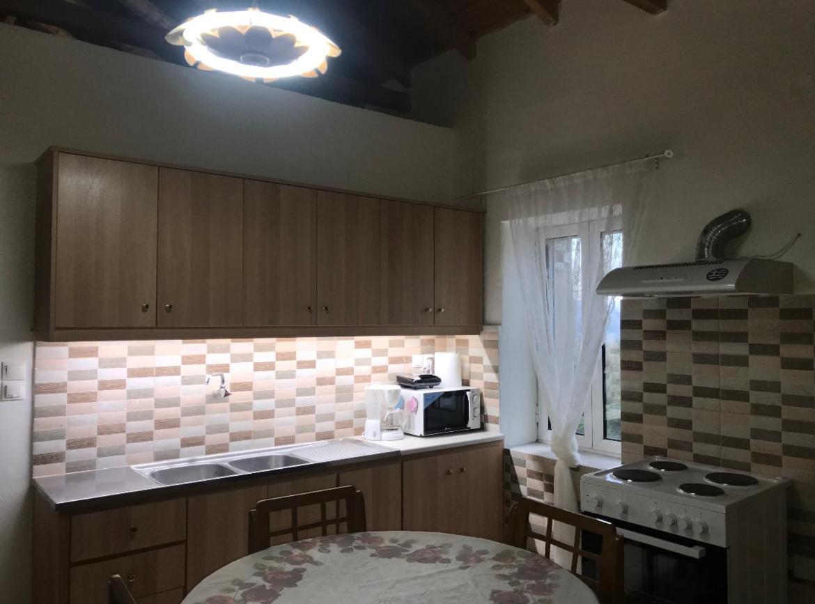 Вилла Barbajonn'S Stone House Монемвазия Экстерьер фото