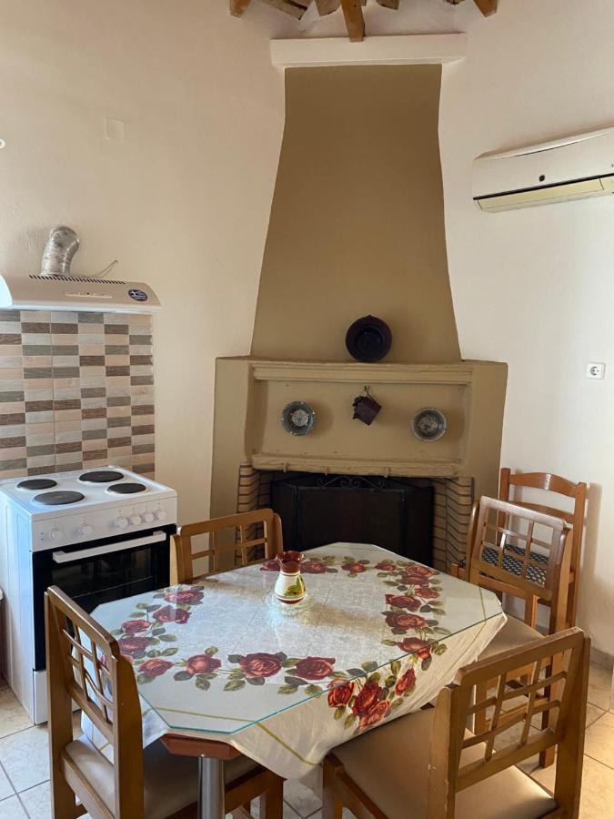 Вилла Barbajonn'S Stone House Монемвазия Экстерьер фото